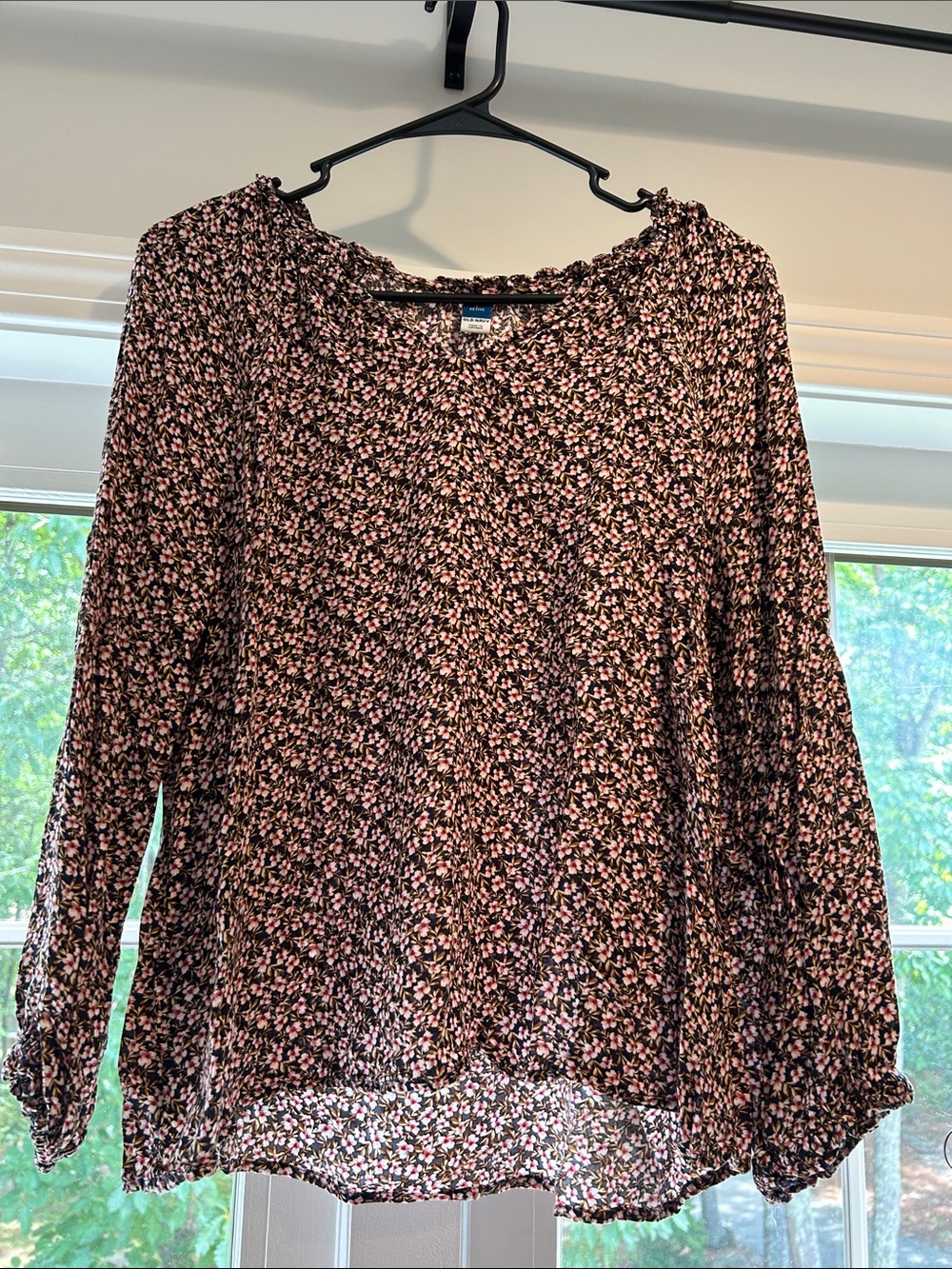 Old Navy Pink Floral Blouse on Black
